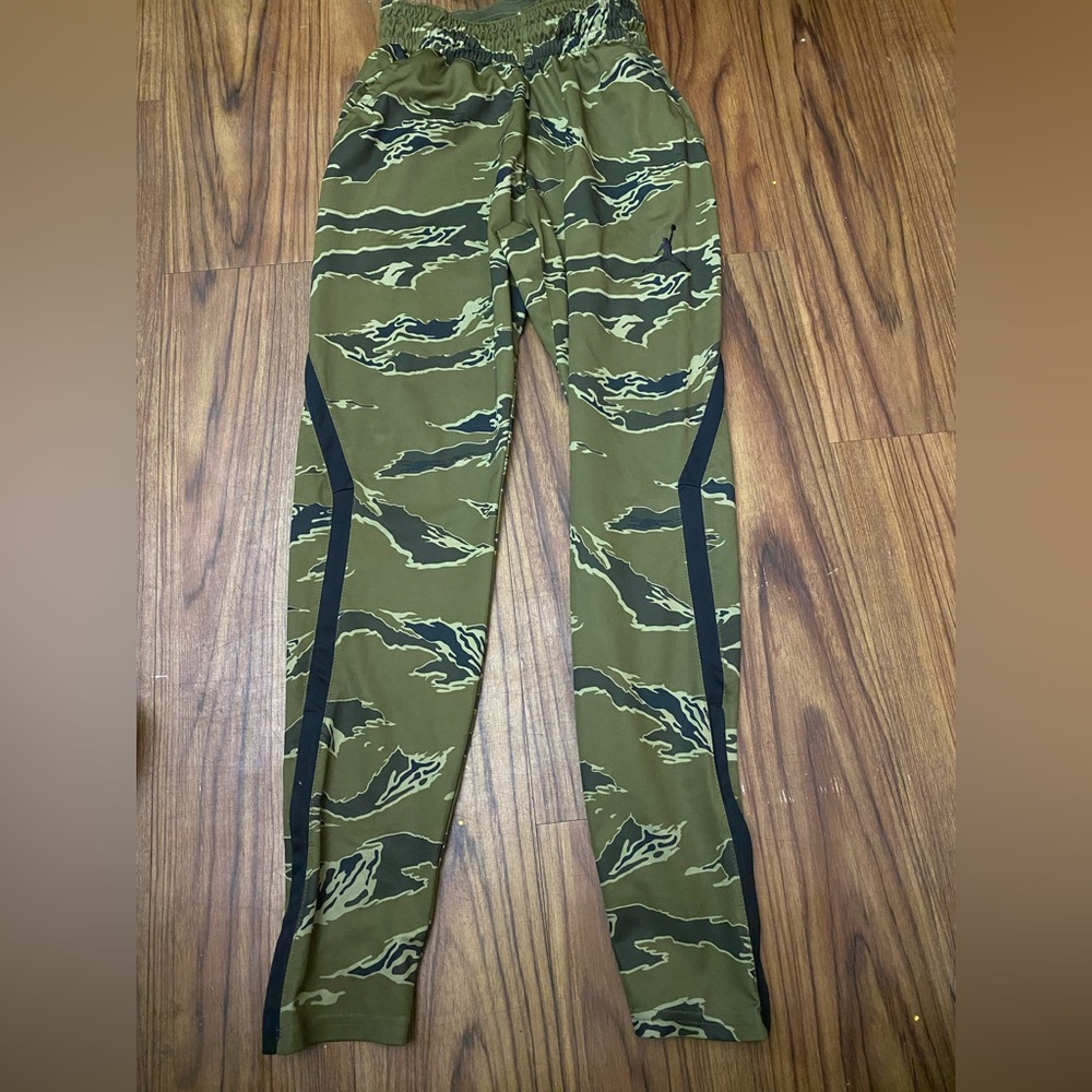 Nike Pants Small